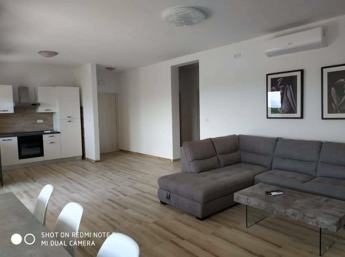 Apartments Patalic Lopar Buitenkant foto